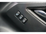 運転席のシートポジションメモリー機能は、登録済みの運転者と交代しても、シートポジションの変更の手間がかかりません。