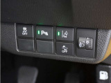 ◆パーキングセンサーシステム◆車庫入れの時などに近くに障害物がある場合、障害物までの距離を音で知らせてくれます。