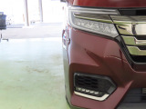 LEDヘッドライトは、点灯の瞬間から光量を発揮し、突然暗くなるトンネルなどでの安定感を高めます。