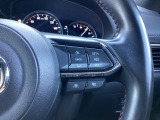 MRCC(マツダレーダークルーズコントロール)は先行車との車間を維持しながら追従走行を行い、長距離でのドライバー負担を軽減させてくれます。