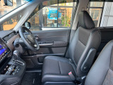 ゆったりとした運転席です★