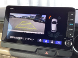 バックカメラも装備しております。車庫入れの苦手なお客様、もうご心配いりません。バックカメラがあれば、ぶつける心配無し?!重宝します!!
