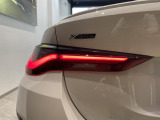 安心のBMW認定中古車は100項目の箇所を徹底的にチェック致します。機械的な箇所や電気系、コンピューターなどをご納車前に点検し、交換基準に達した部品は全て新品に修理返品した後にご納車致します。