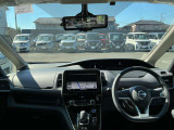 フロントガラスが広く視界が広々としているので、運転がとてもし易いです