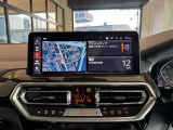 車輌後退システムを使えば50mまで記憶した道路を自動で後退してくれます。(※後退システムを使用する際は周りに注意しドライバー様のブレーキングでストップをお願い致します)