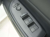 ◆パワーウィンドウスイッチ◆運転席から全席の窓の開閉操作を行うことが出来いつでも換気ができます!