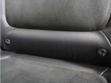 ◆ISOFIX◆シートベルトいらずでチャイルドシートと固定金具を連結するだけでガッチリ固定できます。
