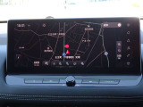 【ナビ】メーカーSDナビ付きです。目的地を設定すれば初めての場所でも簡単に行くことができます。もちろん音楽だって聴けちゃいます♪