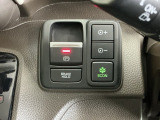 パーキングブレーキはスマートな電子制御式と合わせて渋滞時等にブレーキペダルから足を離しても停車状態を保持してくれるオートブレーキホールド機能で運転が楽になります。スタートはアクセルペダルを踏むだけ