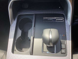 使いやすいシフトレバー。