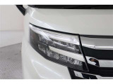 夜間の視認性に優れているLEDヘッドライトです!バルブ切れや消費電力も少なく、優秀なライトです!車種・グレードによっては自動ハイビームも付いてます!