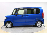 コンパクトで取りまわしが良く運転のしやすい車です。