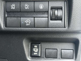 運転席まわりの画像です。