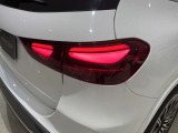 メルセデス・ベンツ[認定中古車]は、メルセデス・ベンツ日本株式会社が認定する中古車保証制度が適用される中古車です。これは正規販売店のみの特典です。