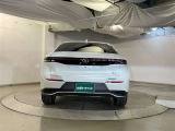 リヤ、後ろから見るとまた車の印象が変わってきますね☆☆