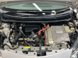 エンジンルームもクリーニング済みできれいですよ。日産の整備士がしっかりと丁寧に点検していますので安心してお乗りいただけます