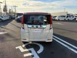 プライバシーガラス 室内の急な温度変化を防ぎ、日焼け防止や目隠し等の役目をしております。
