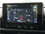 純正8インチHondaCONNECTナビ(LXM-245ZFEi)&バックカメラが装備されているので、普段の使い勝手もロングドライブも快適です。
