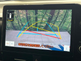 【バックカメラ】駐車時に後方がリアルタイム映像で確認できます。大型商業施設や立体駐車場での駐車時や、夜間のバック時に大活躍!運転スキルに関わらず、今や必須となった装備のひとつです!