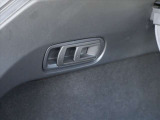当社買取ワンオーナー車のCX-5が入庫いたしました!ナビやETC、ドライブレコーダーなど装備充実の一台です♪安心のディーラー保証付き!お気軽にお問合せ下さい♪