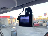 話題のドライブレコーダー(社外品)付!もしもの時やあおり運転の証拠映像は自分の身を守る為にも必要ですね!