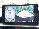 【パノラミックビューモニター】専用のカメラにより、上から見下ろしたような視点で360度クルマの周囲を確認することができます☆死角部分も確認しやすく、狭い場所での切り返しや駐車もスムーズに行えます。