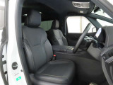 長時間の運転でも疲れにくいシートです。