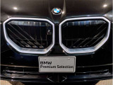 【キドニーグリル】BMWは約90年もの間、ほぼ全ての車両にひと目でBMWだと分かるこの特徴的なフロントグリルが備えられ、デザイン・アイコンとして親しまれてきました。