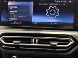 衝突被害軽減ブレーキと車線逸脱警告がついています。