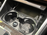 安心のBMW認定中古車は100項目の箇所を徹底的にチェック致します。機械的な箇所や電気系、コンピューターなどをご納車前に点検し、交換基準に達した部品は全て新品に修理返品した後にご納車致します。