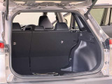 荷室はシートアレンジを行うことで広い荷室にすることが可能です 様々なシーンで活躍できますね