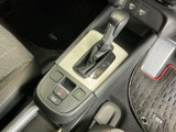 発進時から滑らかに加速する無段階変速のCVTはストップ&ゴーの多い街の中も快適です