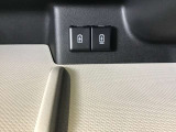 各種スイッチ類はこちらにレイアウトしています。