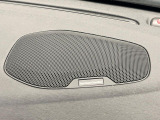 【harman kardon】ハーマンカードンのHi-Fiスペシャリストと共に、モデル別に開発・設計された専用チューニングが臨場感溢れる音響空間を実現しています。