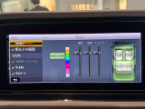 バックカメラにより駐車時の後方確認も楽にできます。