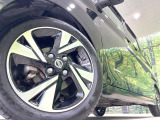 【純正15インチアルミホイール】外観にマッチした純正アルミホイールを装着しております。各種社外アルミホイールや、スタッドレスタイヤも取扱いしております。是非ご相談ください♪