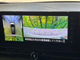 【アラウンドビューモニター】専用のカメラにより、上から見下ろしたような視点で360度クルマの周囲を確認することができます☆死角部分も確認しやすく、狭い場所での切り返しや駐車もスムーズに行えます。