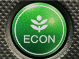★ECONスイッチ★ エコドライブを加速しよう!スイッチをONにすると、運転の仕方によるロスを抑え込み燃費をよくするようクルマが頑張ります(*^ー^*)燃費向上にチャレンジ♪