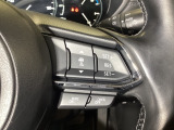 MRCC(マツダレーダークルーズコントロール)は先行車との車間を維持しながら追従走行を行い、長距離でのドライバー負担を軽減させてくれます。