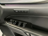 運転席パワーウィンドウスイッチです。