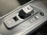 運転席まわりの画像です。