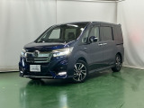 新しいハイブリッドシステムe:HEVは市街地走行では電気自動車に近いハイブリッドシステムでモーターが主役で走行します。充電の為にエンジンが始動しても優れた遮音性能で車内はとても静かで快適です