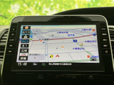地図上で現在地や周辺の道路を確認でき、目的地までの道順を把握しやすい画面です。縮尺や表示を切り替えながら、行き先の確認やルート選びに役立てられます。