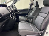 【車内ルームクリーニング済】専門スタッフにより車内はきれいにルームクリーニングを行っております。