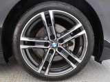 BMWならではの卓越した走りを支えるホイールと足回りです!