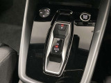 メンテナンスや商談などでお車をすぐにご用意できない場合もございますので事前にお問い合わせ頂けるとスムーズにご案内をさせて頂きます。