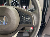 【HondaSENSING】クルーズコントロールの設定や車間距離設定、レーンキープなどステアリング部で操作が出来ます。