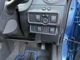 運転席右側に各種スイッチがあります!