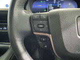 ステアリングスイッチ装備!運転しながら手元でオーディオの操作などができます。