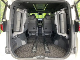 普段のお買い物や通勤、送迎等に十分な荷室スペースを確保しております。セカンドシートを倒すと、大きな荷物の積載も可能です♪